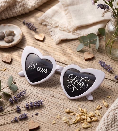 Lunettes de soleil cœur personnalisées – Cadeau invités mariage & EVJF