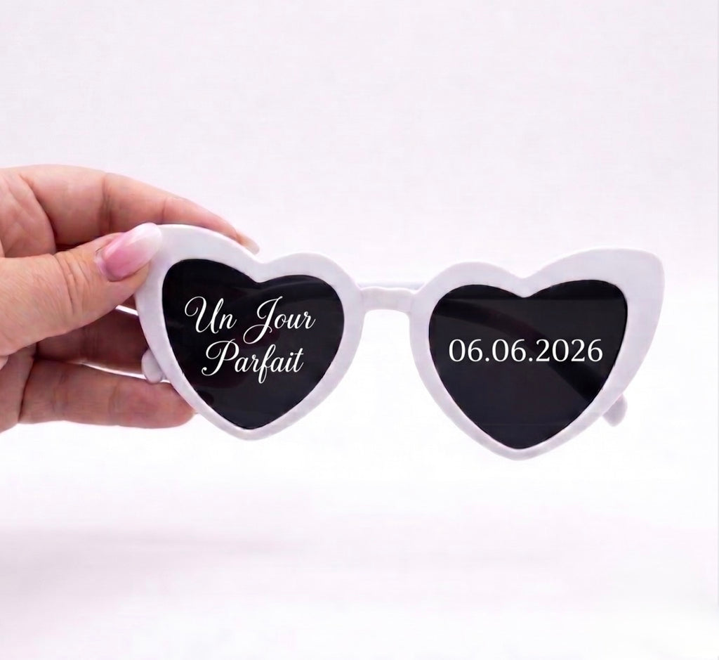 Lunettes de soleil cœur personnalisées – Cadeau invités mariage & EVJF